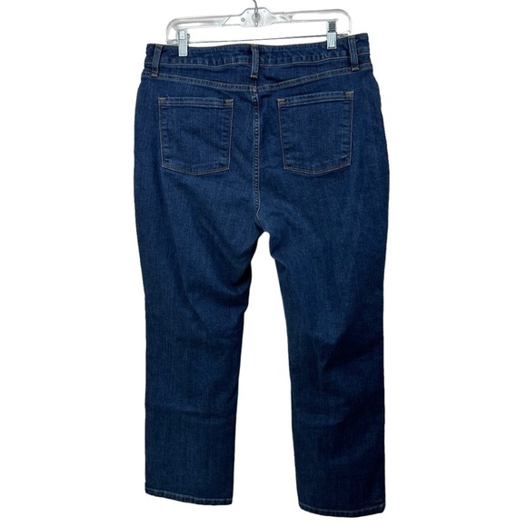 L.L Bean Women’s Classic Fit High Rise Blue Denim Jeans, 16P - Picture 5 of 13